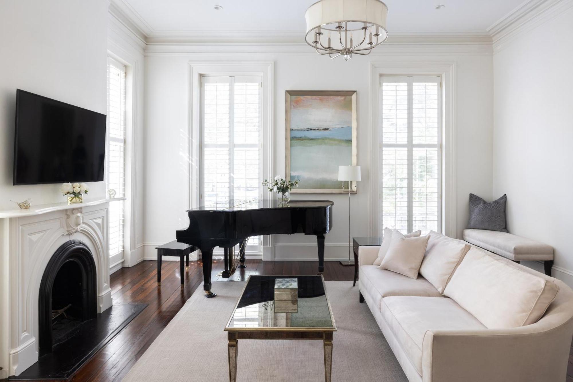 Kasa Jules Savannah Room photo
